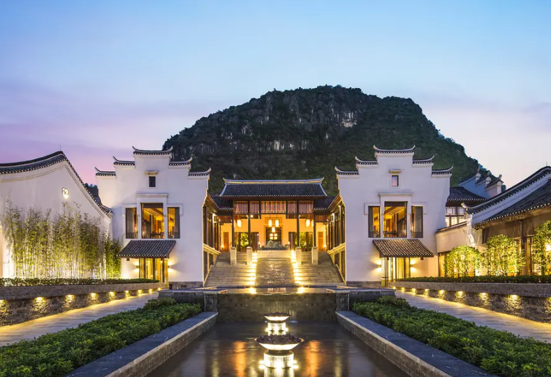 1762327649320686.png 悦榕庄.png